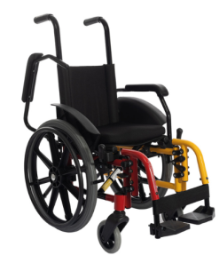 Cadeira de Rodas Infantil Jaguaribe Ágile dobrável em alumínio, com rodas de quick release.