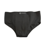 Cueca para hérnia inguinal dupla Ortocenter na cor preta, com detalhes das pelotas de suporte removíveis e fechos de velcro.