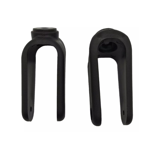 Garfo Dianteiro De Nylon Para Cadeira De Rodas Jaguaribe - Ortopedia Online SP Garfo de nylon preto para cadeira de rodas Jaguaribe, mostrando a estrutura em "U" e os furos de encaixe.