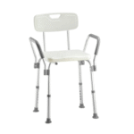 Banqueta de Banho Dellamed D3 em alumínio, com assento branco ergonômico, encosto, apoio de braços e pés antiderrapantes.